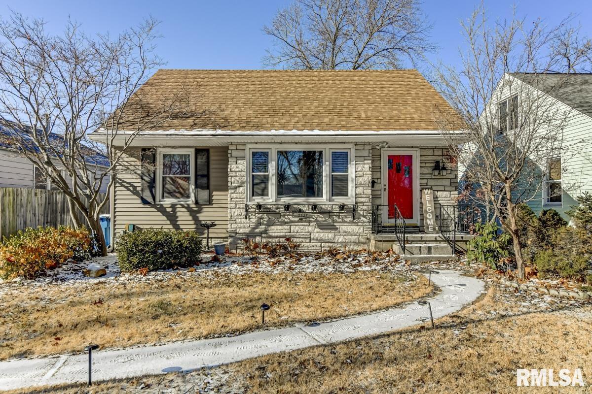 2227 South College Street Springfield, IL 62704 - Photo 1 of 33 Gallery Image 1