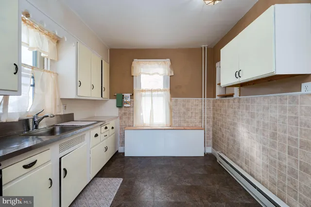 $275,000 | 2215 Main Street, Mohrsville, PA 19541