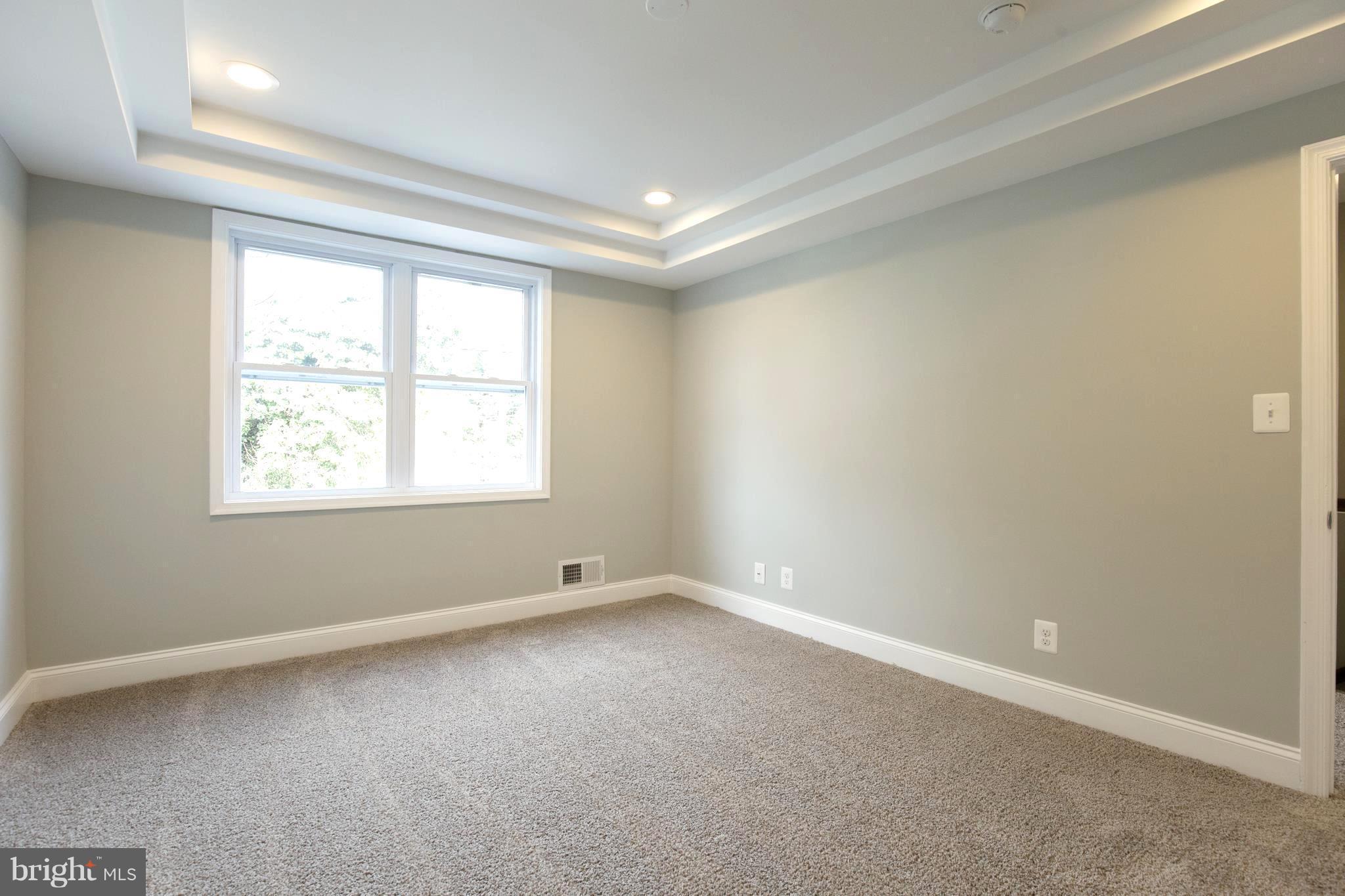 6643 Frederick Road Catonsville, MD 21228 - Photo 14 of 30 Bedroom (Master)