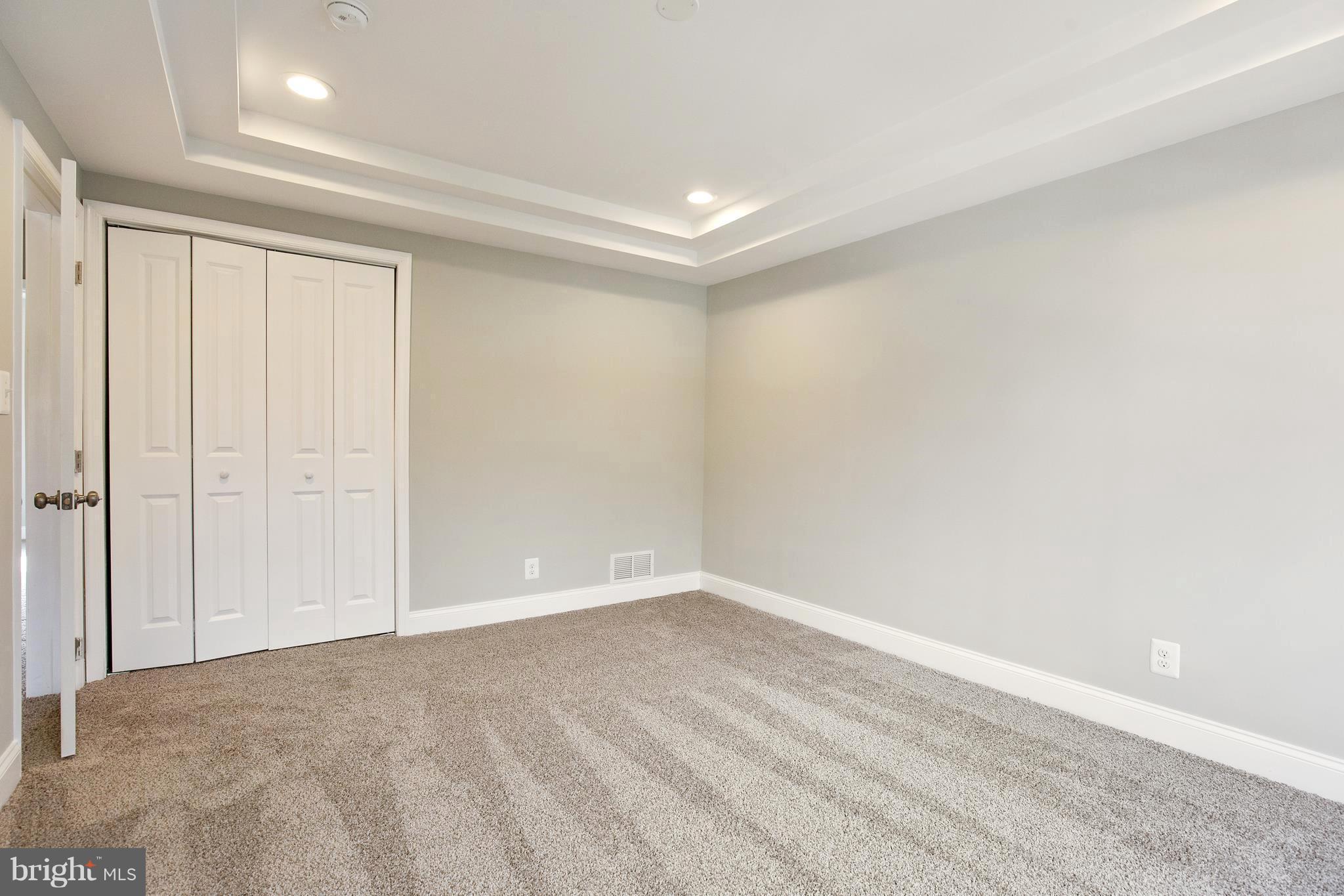 6643 Frederick Road Catonsville, MD 21228 - Photo 15 of 30 Bedroom (Master)