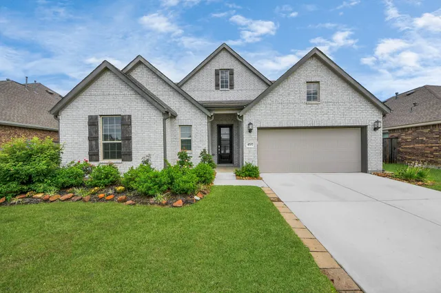 $369,900 | 4707 Stoney Ter Trail, Baytown, TX 77521
