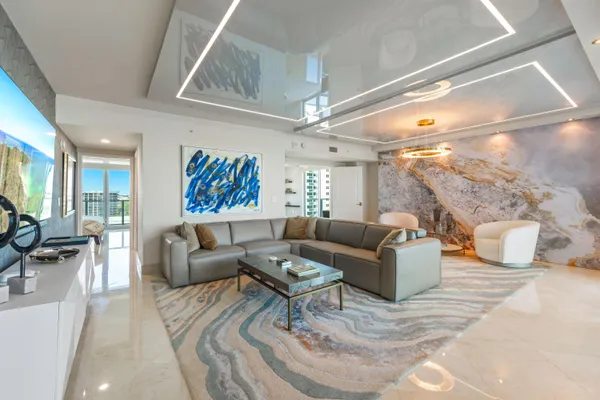 $14,000 | 3101 South Ocean Drive, Unit 901, Hollywood, FL 33019