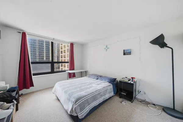 $2,500 | 401 East Ontario Street, Unit 1304, Chicago, IL 60611