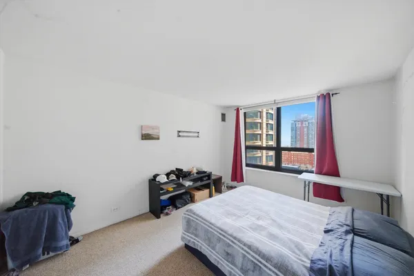$2,500 | 401 East Ontario Street, Unit 1304, Chicago, IL 60611