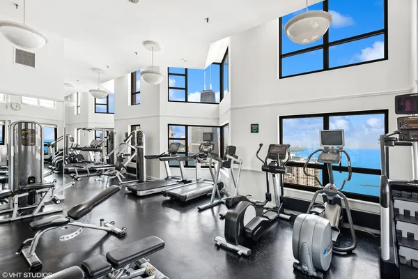 $2,500 | 401 East Ontario Street, Unit 1304, Chicago, IL 60611