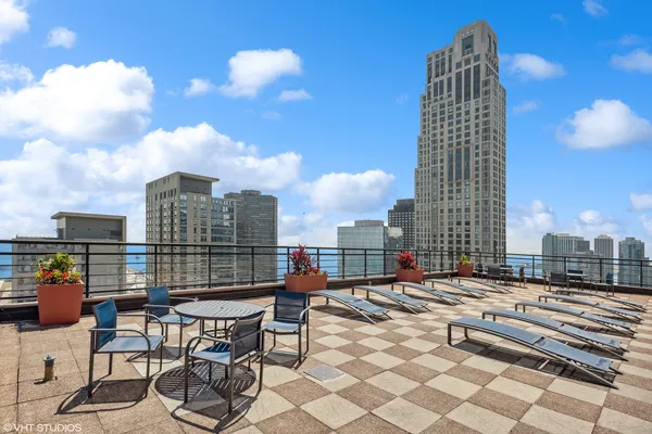 $2,500 | 401 East Ontario Street, Unit 1304, Chicago, IL 60611