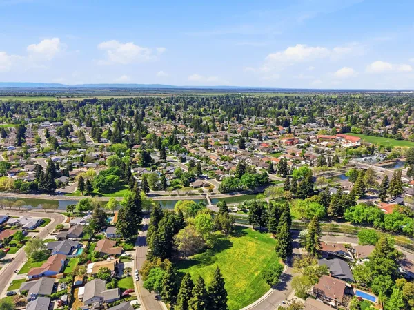 $849,000 | 7351 Perera Circle, Sacramento, CA 95831