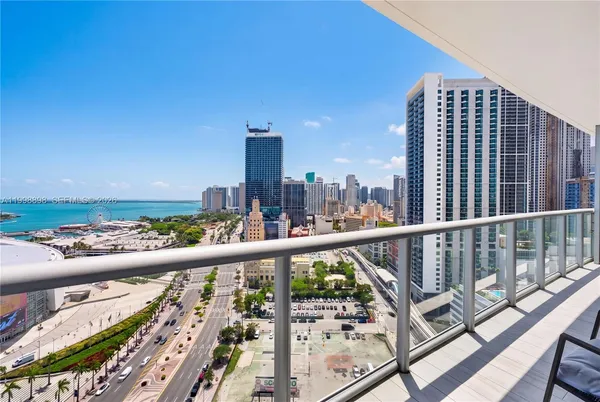 $5,490 | 888 Biscayne Boulevard, Unit 2404, Miami, FL 33132