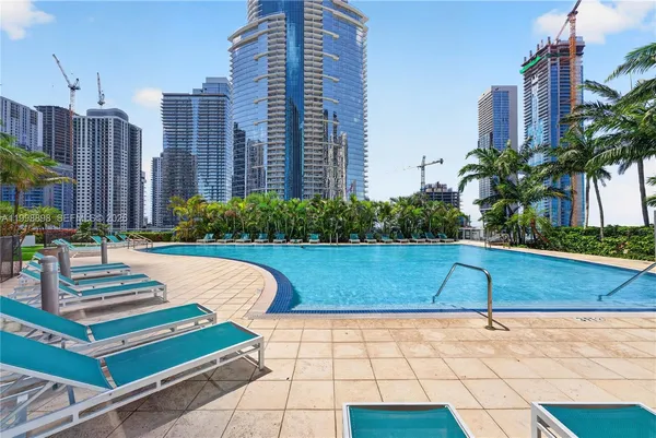 $5,490 | 888 Biscayne Boulevard, Unit 2404, Miami, FL 33132