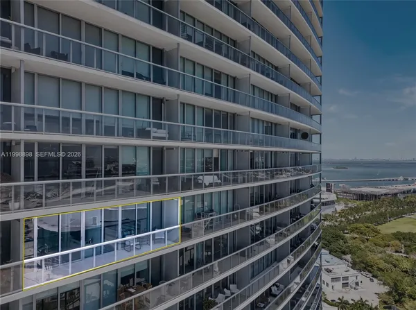 $5,490 | 888 Biscayne Boulevard, Unit 2404, Miami, FL 33132