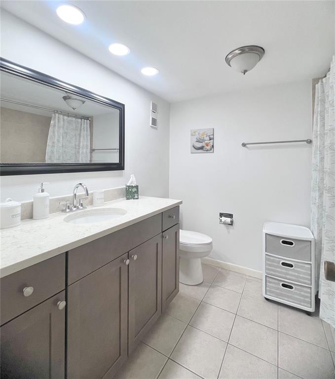 700 Starkey Road, Unit 814 Largo, FL 33771 - Photo 44 of 50 Gallery Image 44