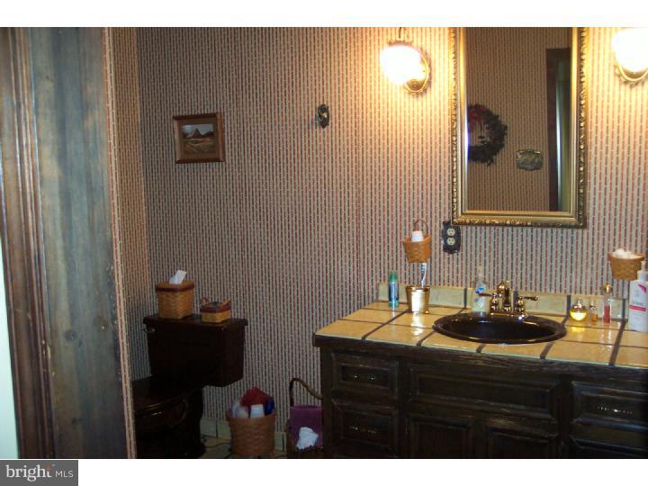 1457 Markley Road Pennsburg, PA 18073 - Photo 8 of 21 Gallery Image 8