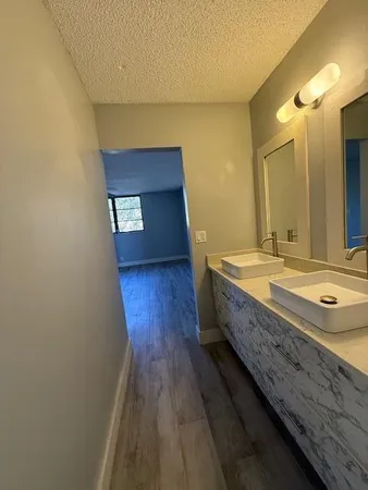 $2,000 | 6475 West Oakland Park Boulevard, Unit 401, Lauderhill, FL 33313