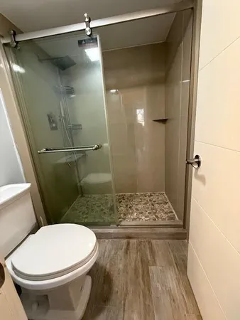 $2,000 | 6475 West Oakland Park Boulevard, Unit 401, Lauderhill, FL 33313