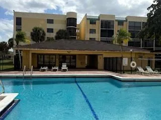 $2,000 | 6475 West Oakland Park Boulevard, Unit 401, Lauderhill, FL 33313