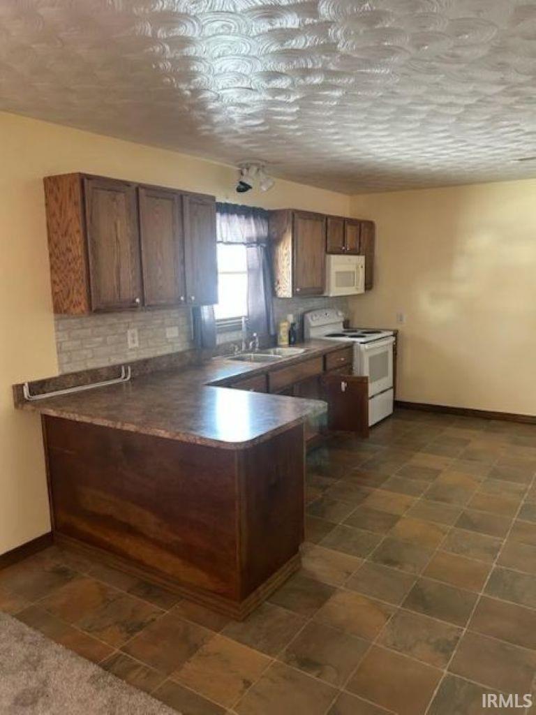 721 Alton Street Bicknell, IN 47512 - Photo 5 of 10