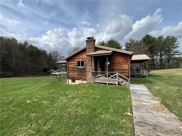 $215,000 | 589 Walls Road, Reynoldsville, PA 15851