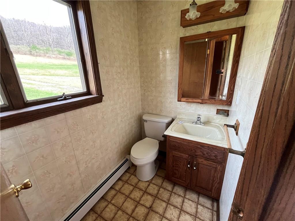 589 Walls Road Reynoldsville, PA 15851 - Photo 7 of 25