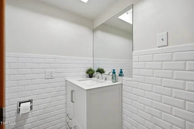 $225,000 | 6212 Hurricane Road, Wise, VA 24293