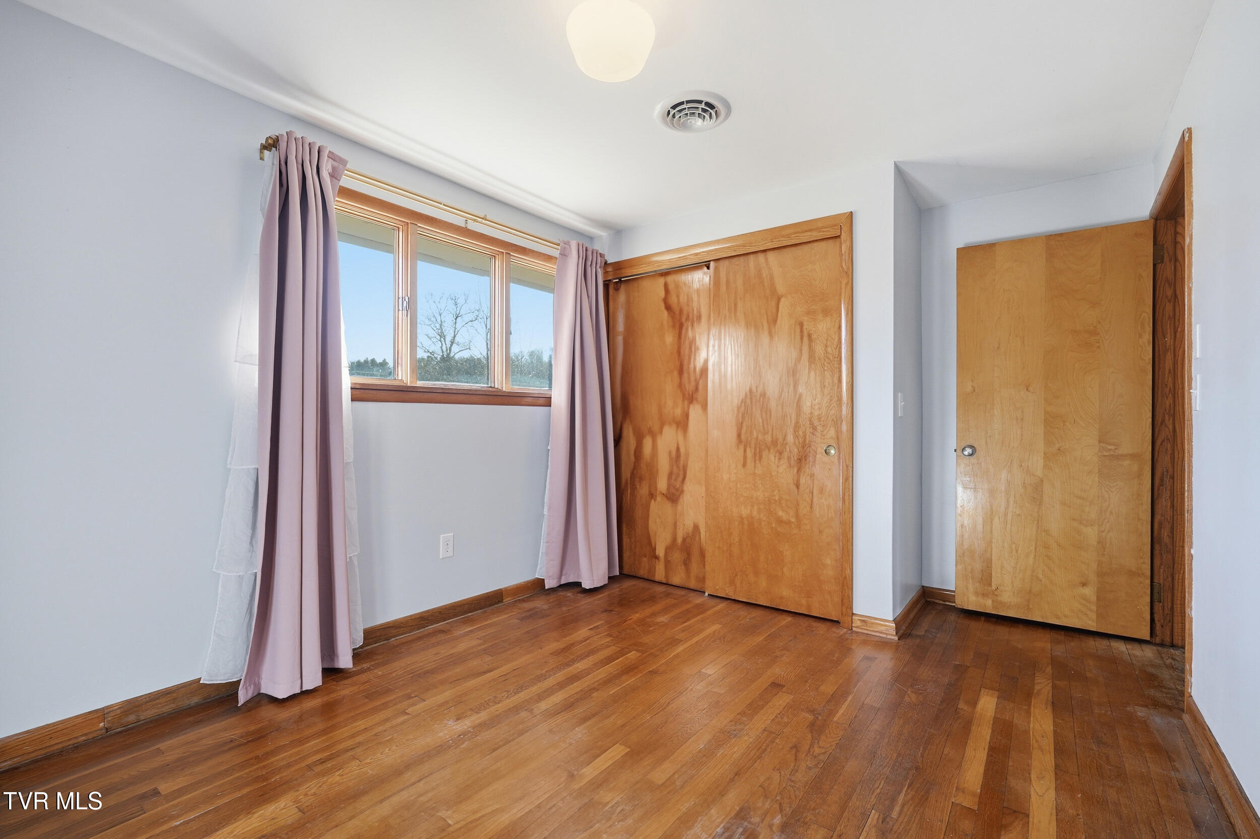 6212 Hurricane Road Wise, VA 24293 - Photo 18 of 31 18_6212 hurricane rd-18