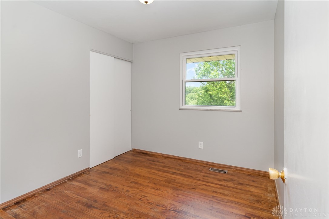 6140 Carnation Road Dayton, OH 45449 - Photo 16 of 28 Gallery Image 16