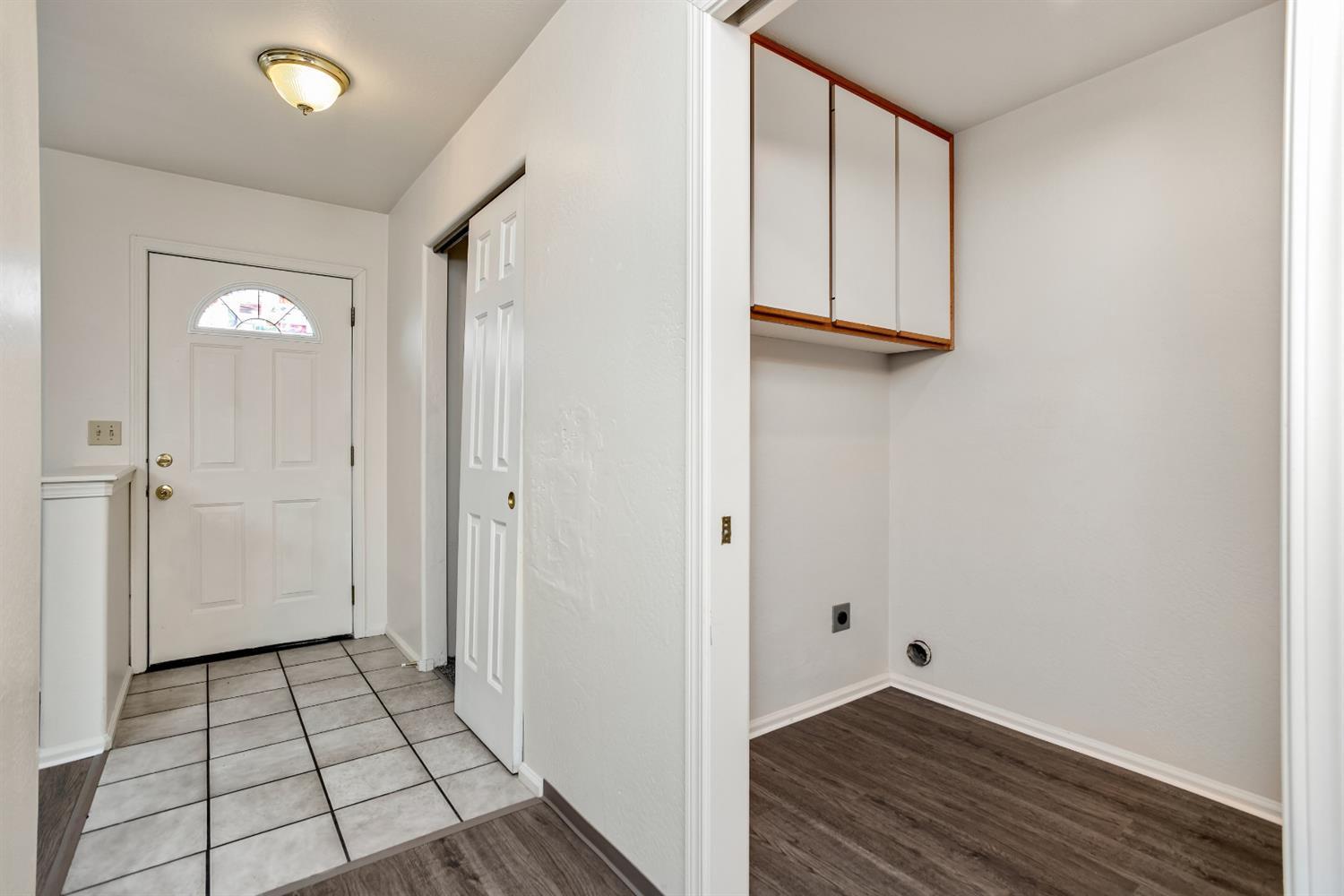 1902 Springbrook Road Medford, OR 97504 - Photo 20 of 27 This photo is of interior of 3 bedroom/2