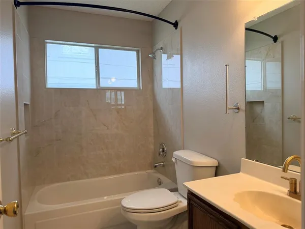 $2,195 | 6709 Pecanwood Drive, Arlington, TX 76001