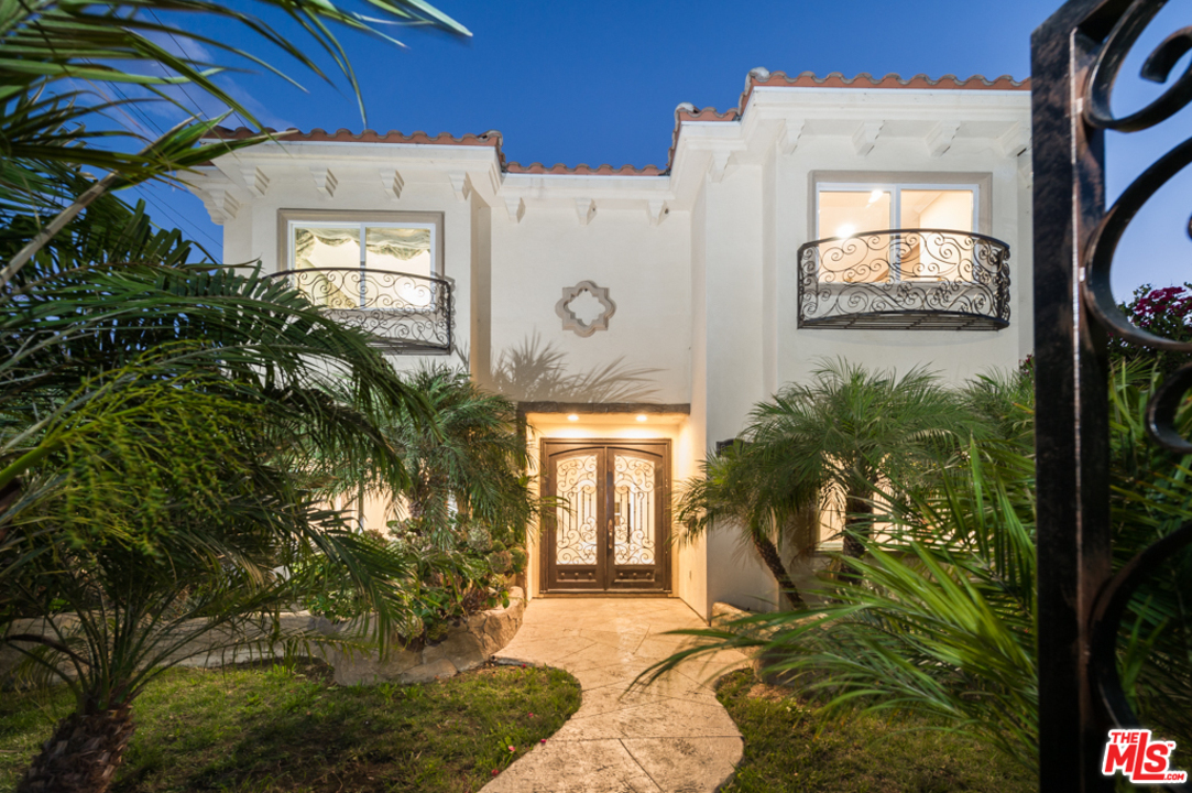 3975 Alla Road Los Angeles, CA 90066 - Photo 1 of 23 Gallery Image 1