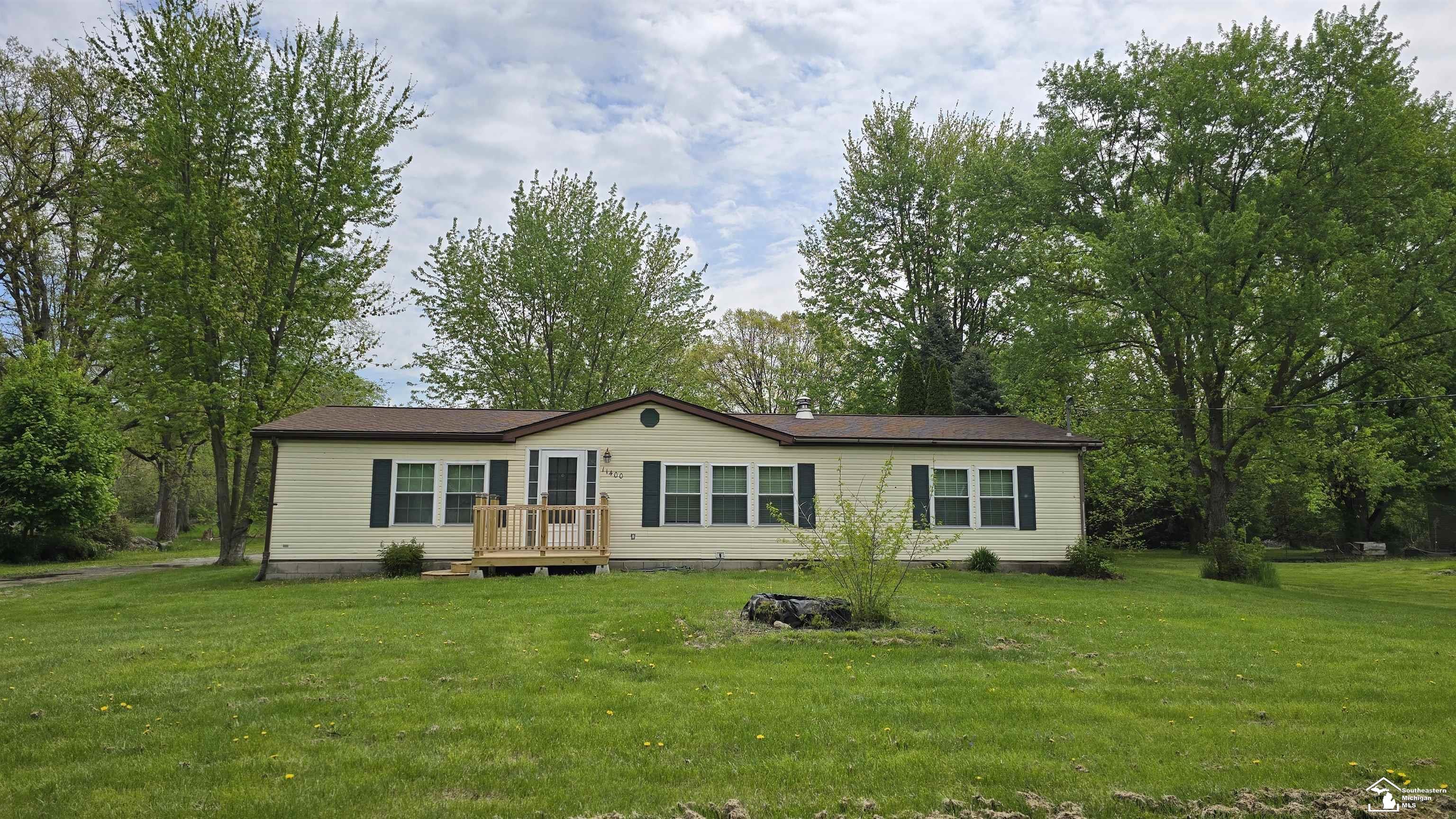 11400 Crowe Road Milan, MI 48160 - Photo 1 of 18