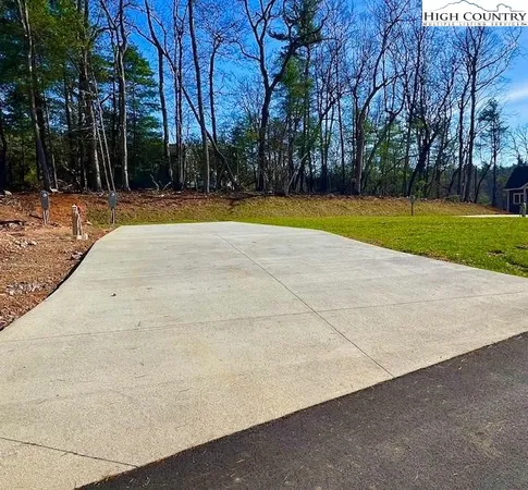 $154,500 | 67 Gleneagles North, Thurmond, NC 28683