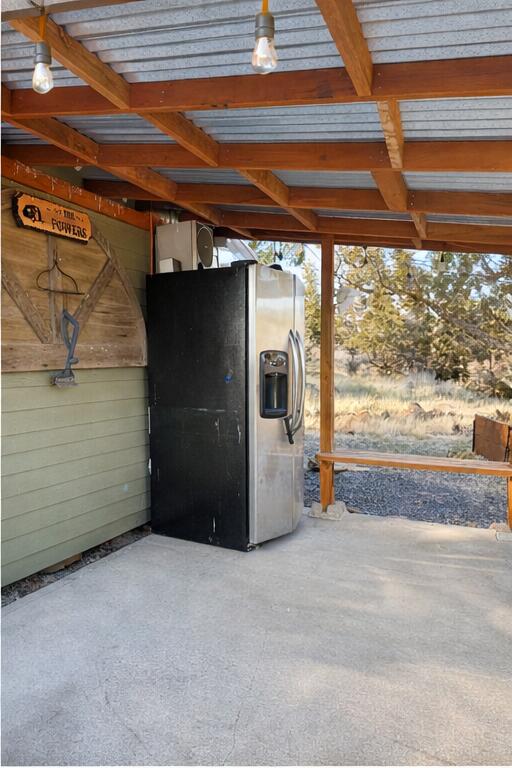 7121 Southwest Forest Park Road Culver, OR 97734 - Photo 3 of 14 bar_fridge_edited