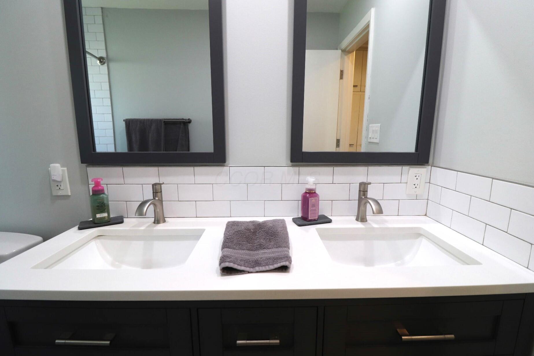1950 Langham Road Columbus, OH 43221 - Photo 34 of 56 Double bowl vanity
