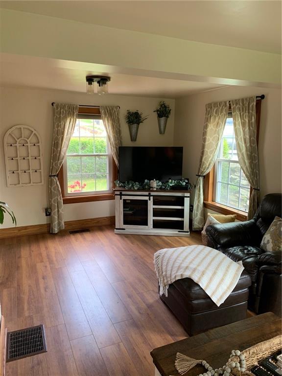 1236 Eckert Road Monaca, PA 15061 - Photo 11 of 25 Gallery Image 11