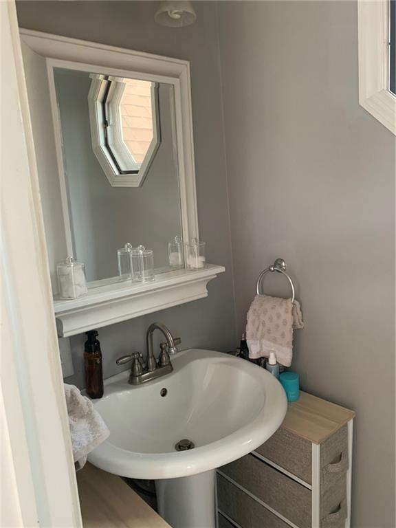 1236 Eckert Road Monaca, PA 15061 - Photo 13 of 25 Gallery Image 13
