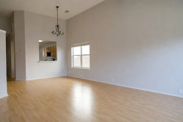 $2,050 | 10307 Sugarbridge Trail, Sugar Land, TX 77498