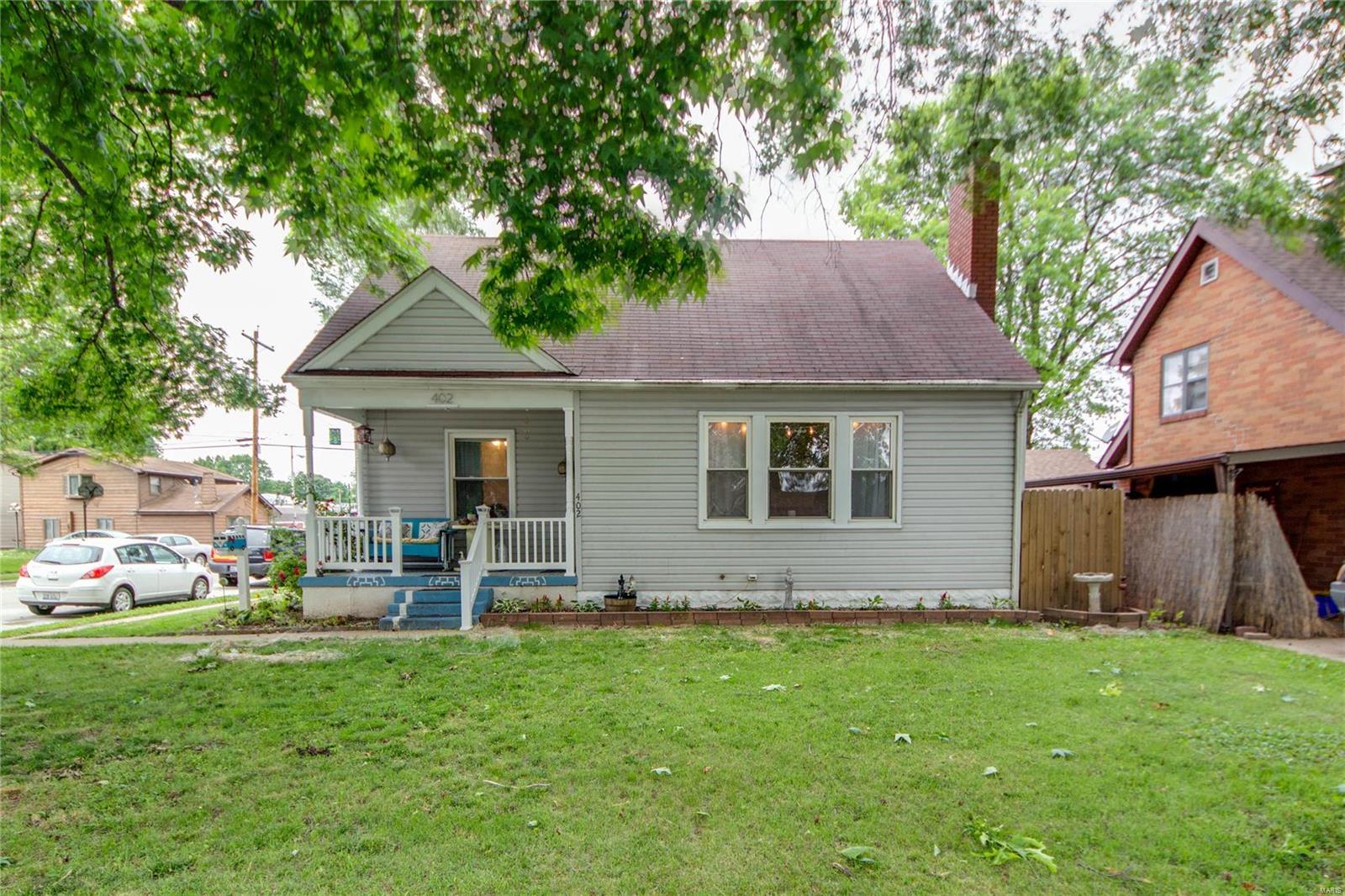 402 Doerr Street Roxana, IL 62084 - Photo 1 of 27