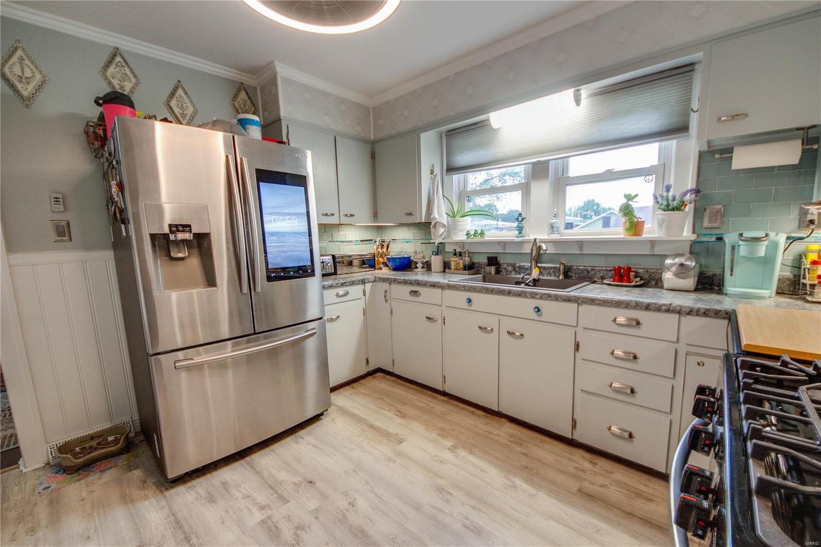 402 Doerr Street Roxana, IL 62084 - Photo 8 of 27