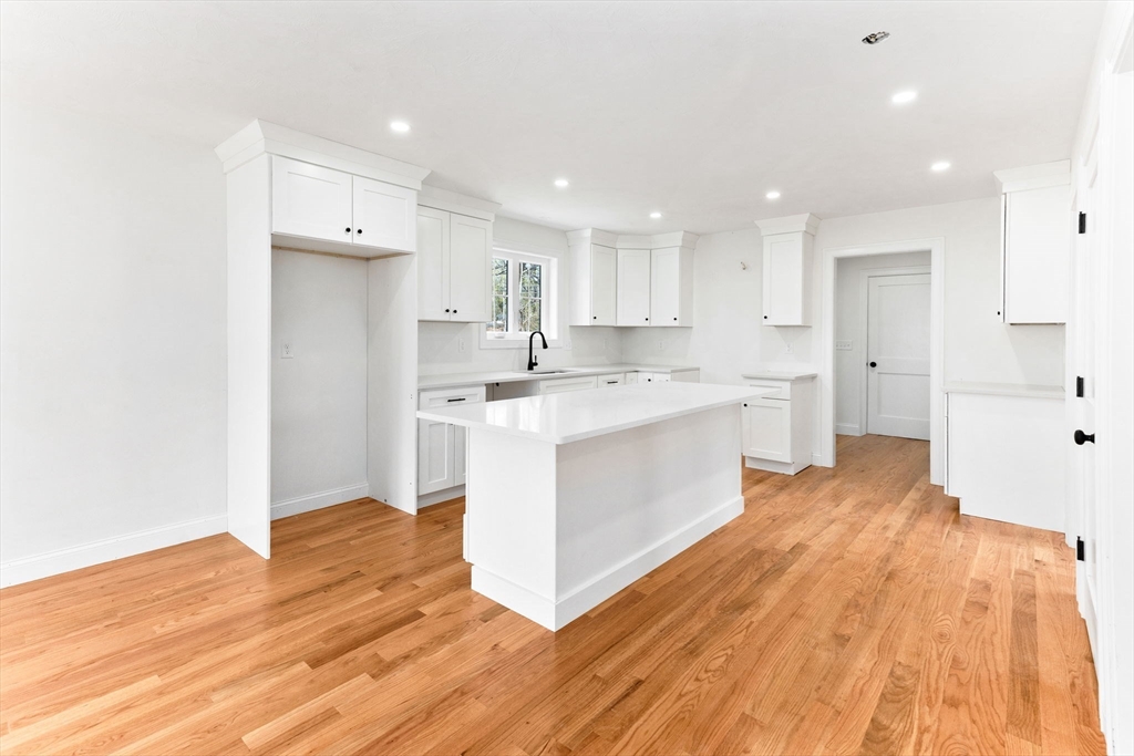 123 Center Street Raynham, MA 02767 - Photo 11 of 41