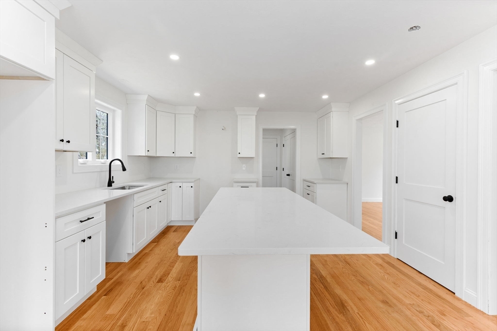 123 Center Street Raynham, MA 02767 - Photo 12 of 41