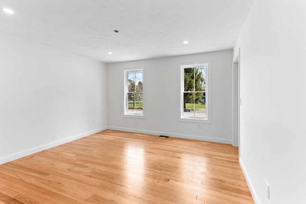 123 Center Street Raynham, MA 02767 - Photo 19 of 41