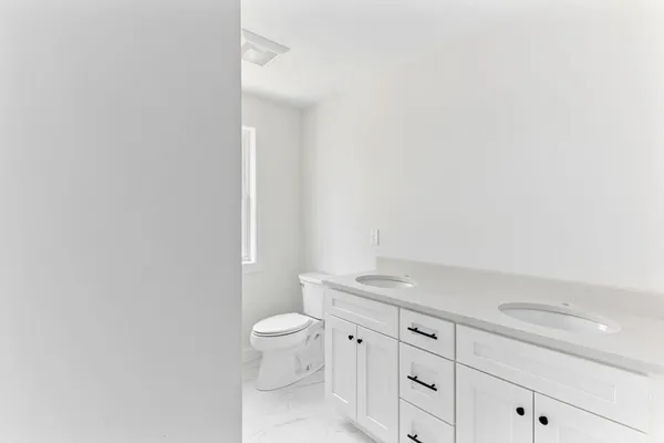 $819,999 | 123 Center Street, Raynham, MA 02767