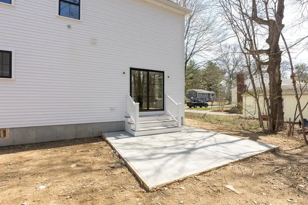 $819,999 | 123 Center Street, Raynham, MA 02767