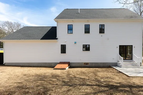 $819,999 | 123 Center Street, Raynham, MA 02767