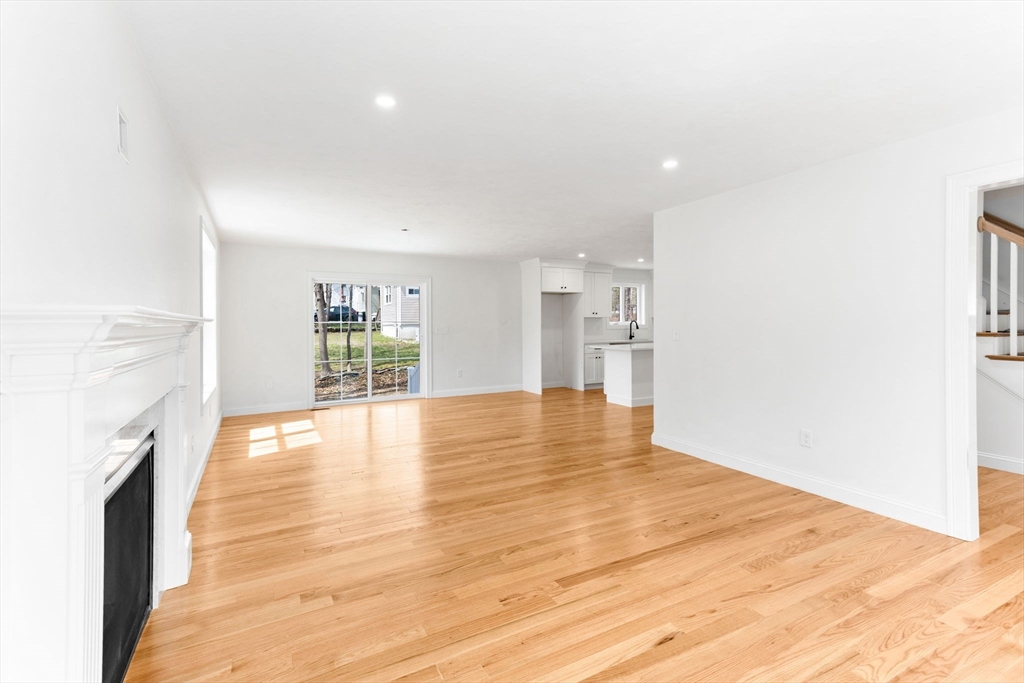 123 Center Street Raynham, MA 02767 - Photo 7 of 41