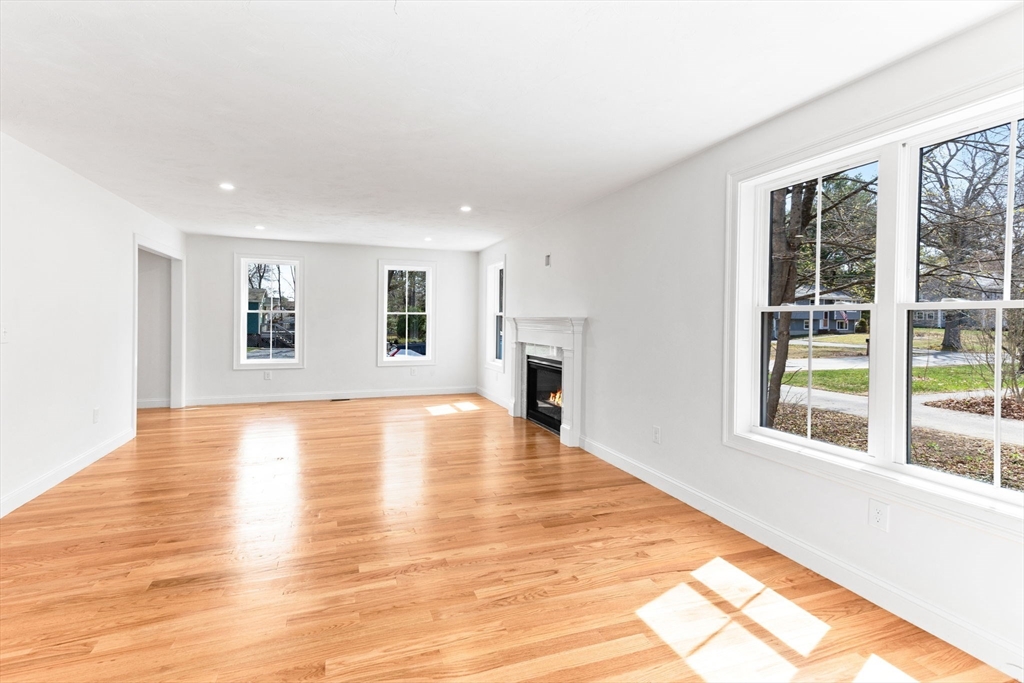 123 Center Street Raynham, MA 02767 - Photo 9 of 41