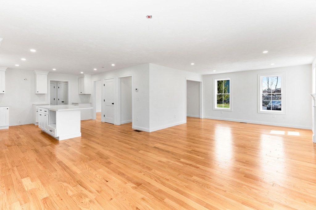 123 Center Street Raynham, MA 02767 - Photo 10 of 41