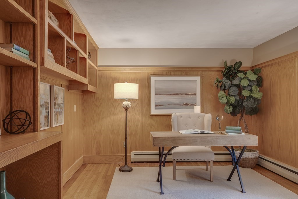 141 Perkins Row Topsfield, MA 01983 - Photo 19 of 37