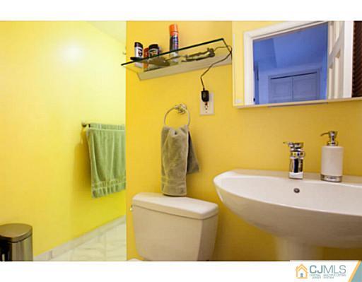 5 Rieder Road Edison, NJ 08817 - Photo 11 of 16 Gallery Image 11