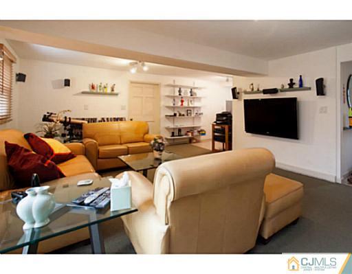 5 Rieder Road Edison, NJ 08817 - Photo 13 of 16 Gallery Image 13