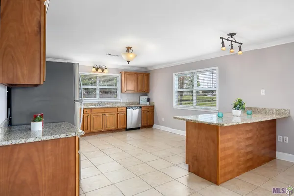 $155,000 | 305 South Nickens Avenue, Gonzales, LA 70737